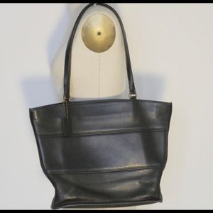 Coach black leather shoulder bag